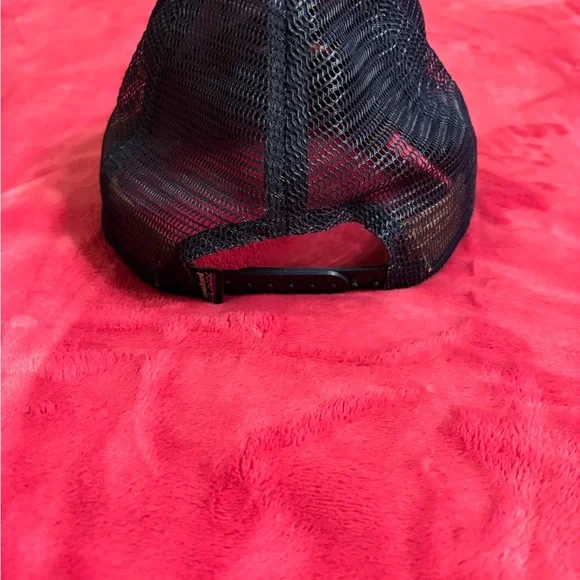 Patagonia P-6 Logo Trucker Hat Mesh Snapback Cap - Picture 3 of 5